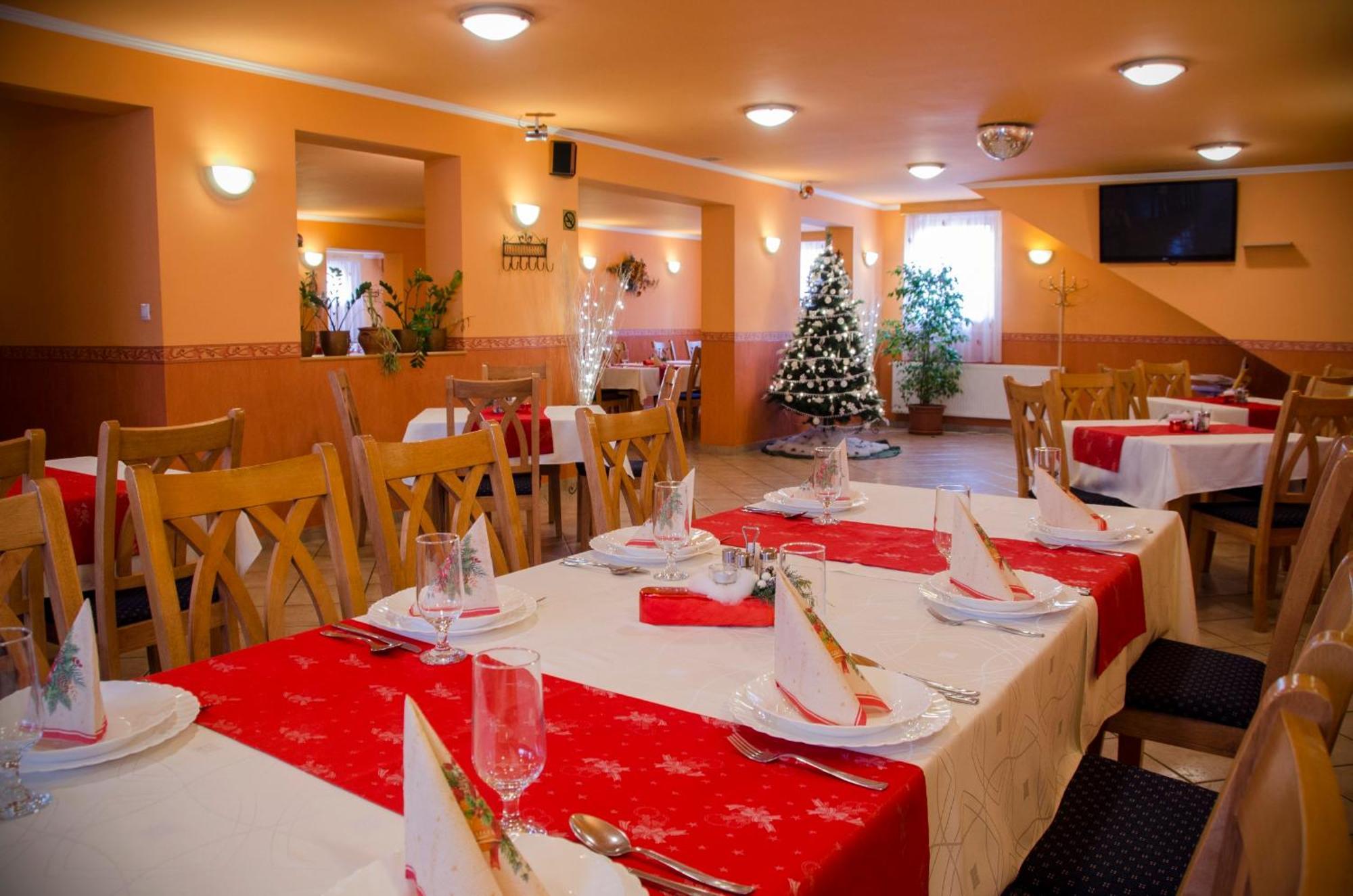 Arany Patko Panzio Hotel Дебрецен Екстериор снимка