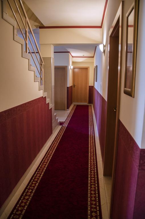 Arany Patko Panzio Hotel Дебрецен Екстериор снимка